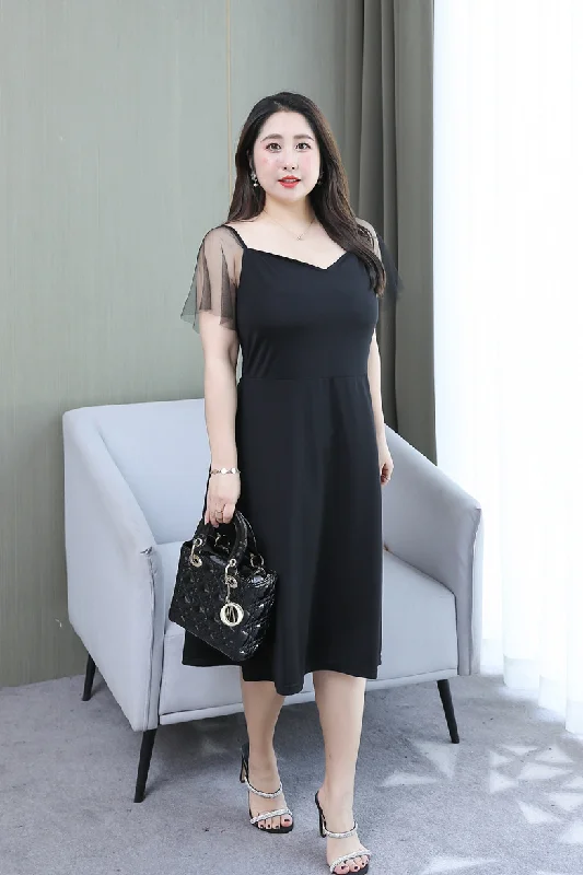 Plus Size Sweetheart Neck Little Black Dress