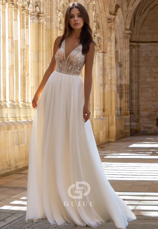 Elegant Halter Sleeveless Empire-Waist Corset Tulle Sweep Train Beach Wedding Dress